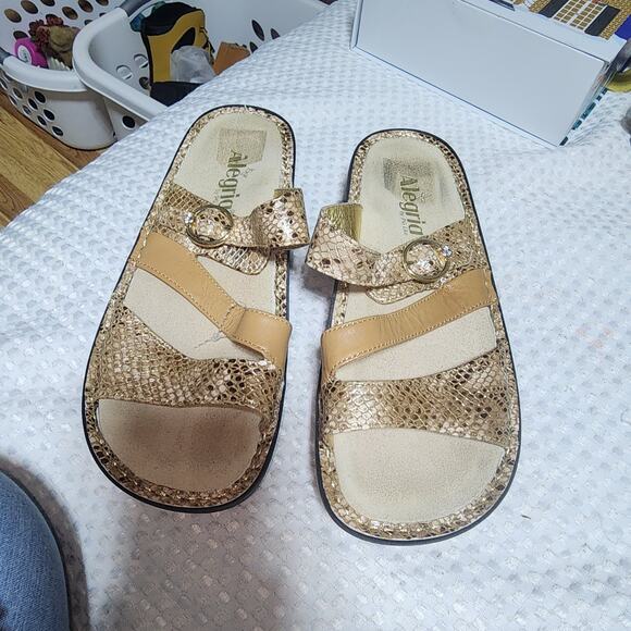 ALEGRIA EUC WOMENS SZ 7.5 EUC 38 COLETTE GOLD GLIMMERY SANDALS SHOES - Picture 2 of 9